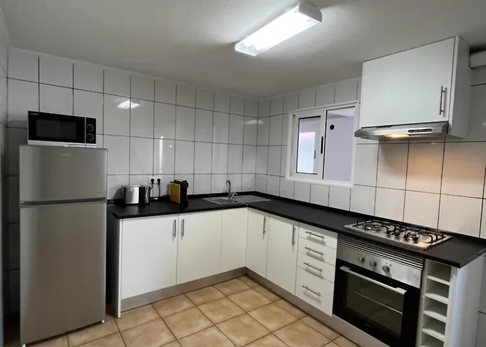 Casa Pao - 5 Mins From Centre With Private Parking 펜션