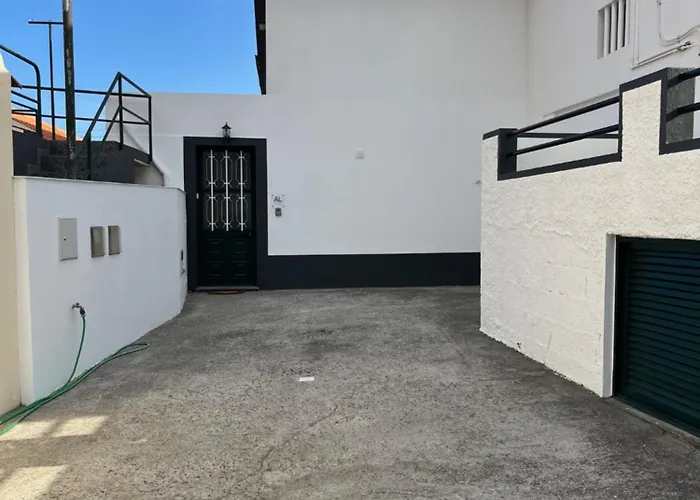 Casa vacanze Casa Pao - 5 Mins From Centre With Private Parking Machico (Madeira)