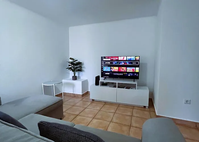 Casa Pao - 5 Mins From Centre With Private Parking 펜션 마치코